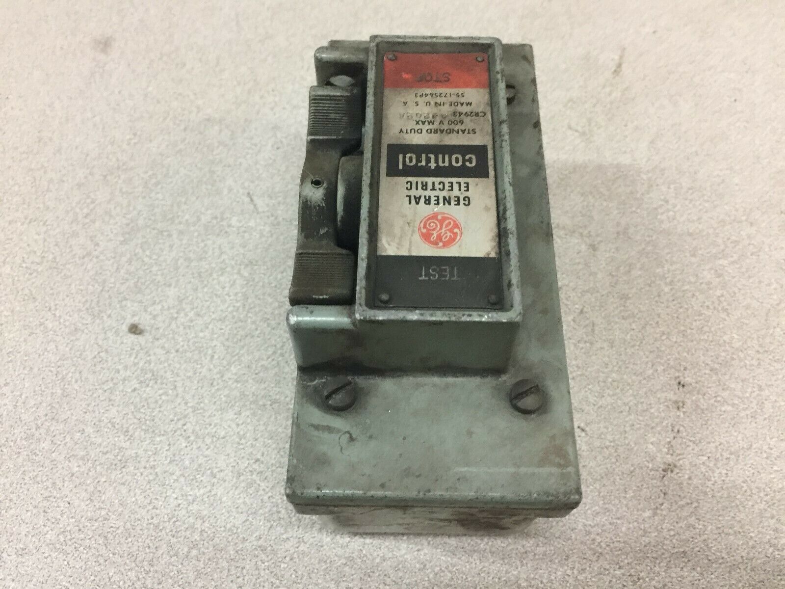 USED GE STANDARD DUTY 600V SWITCH CR2943AJ202A