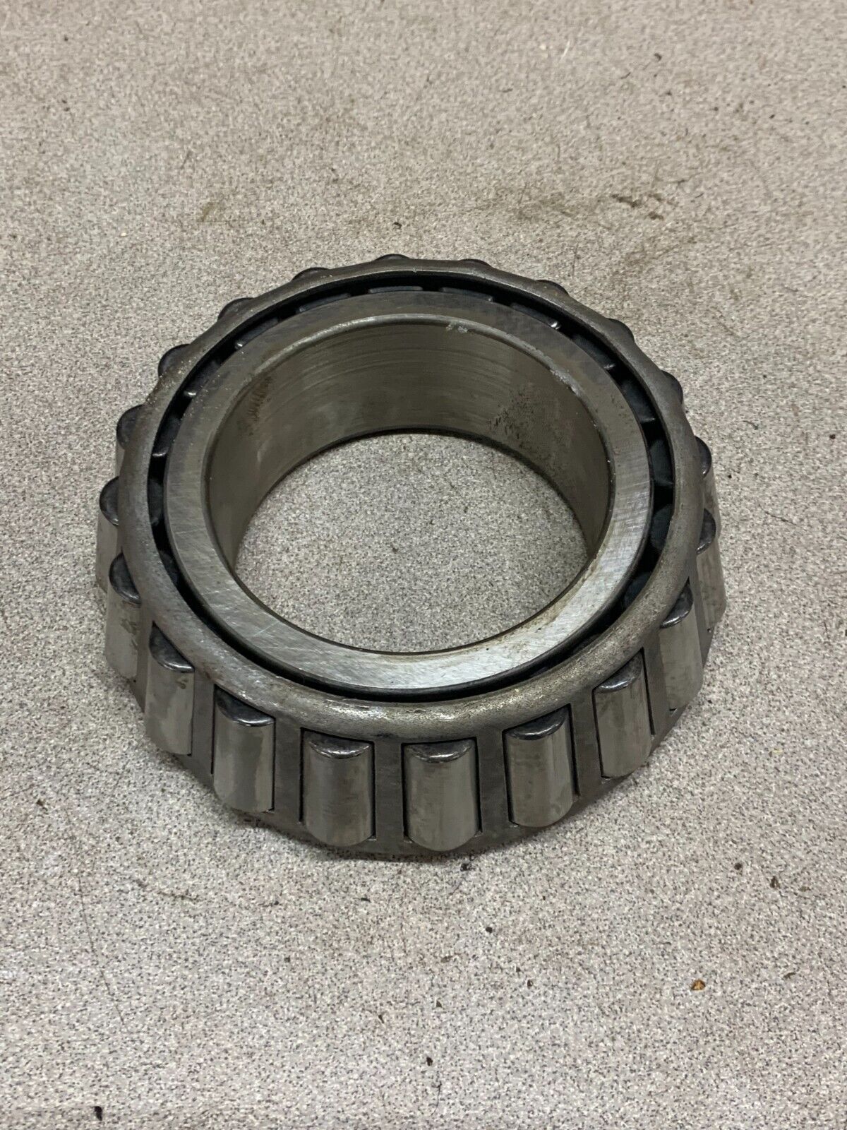 NEW NO BOX BOWER TAPERED ROLLER CONE BEARING 661