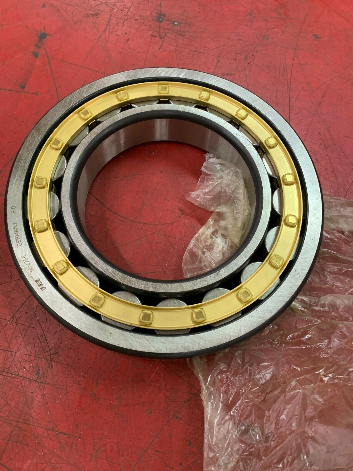 NEW NO BOX FAG NU226EM1AC3 CYLINDRICAL ROLLER BEARING NU226E.C3