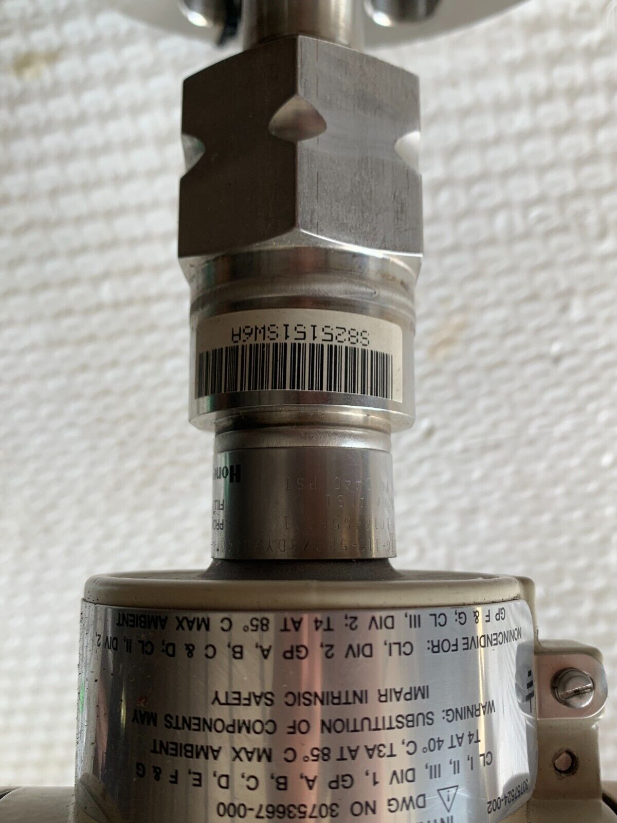 NEW HONEYWELL PRESSURE TRANSMITTER YSTR17G-11D-520/BDY/BA400K-F1D3-925G