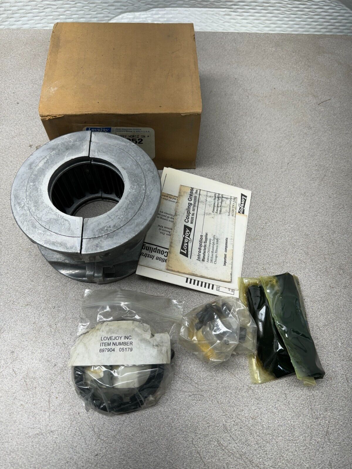 NEW IN BOX LOVEJOY CVR/GRID ASSY 697904 05352