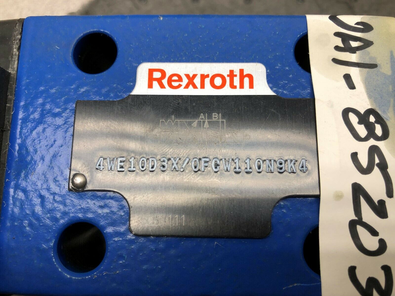 NEW NO BOX REXROTH 120 VAC COIL SOLENOID VALVE 4WE10D3X/0FCW110N9K4