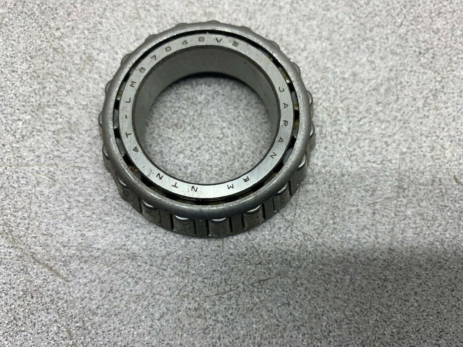 NEW NO BOX NTN BEARING 4T-LM67048V2