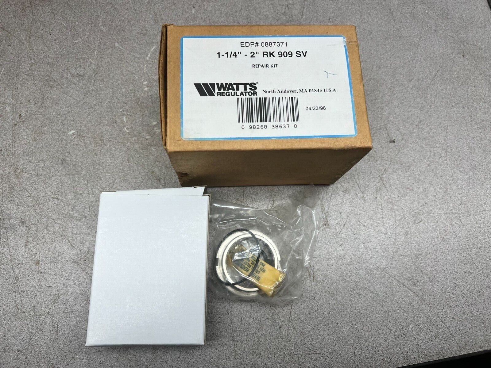 NEW IN BOX WATTS REPAIR KIT 1-1/4-2 RK 909 SV