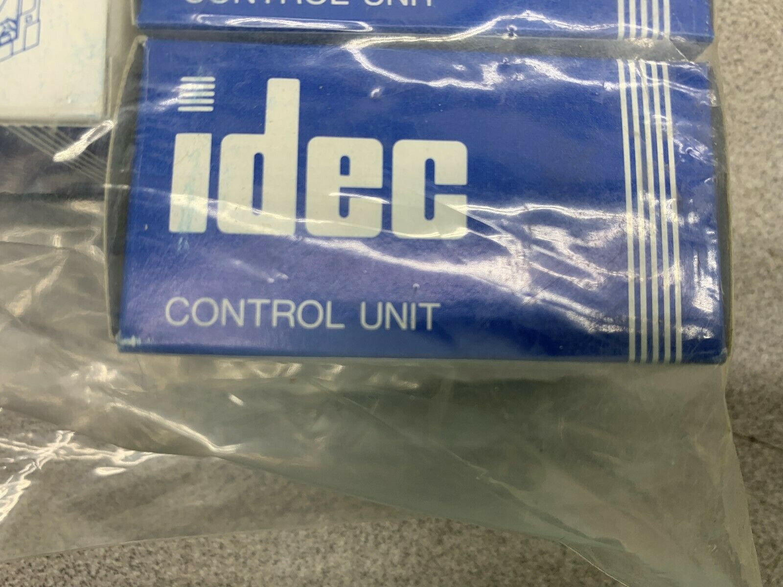 NEW IN BOX IDEC CONTROL UNIT MC2D-A10B