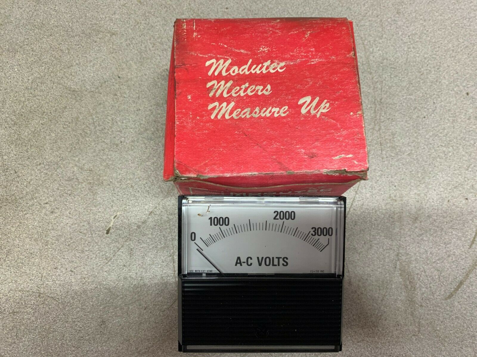 NEW IN BOX MODUTEC 0-3000 ACV METER CLE5-X3A3000