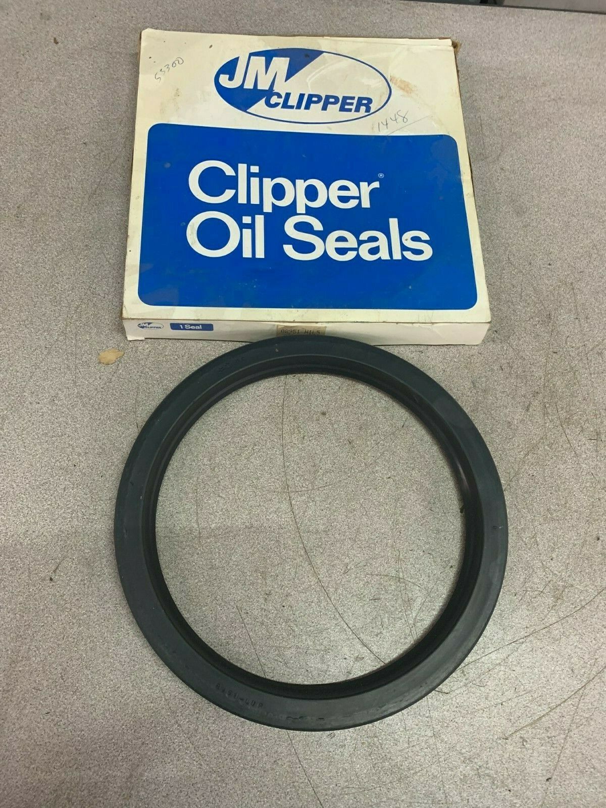 NEW IN BOX JM CLIPPER OILSEAL 08951 H1L5