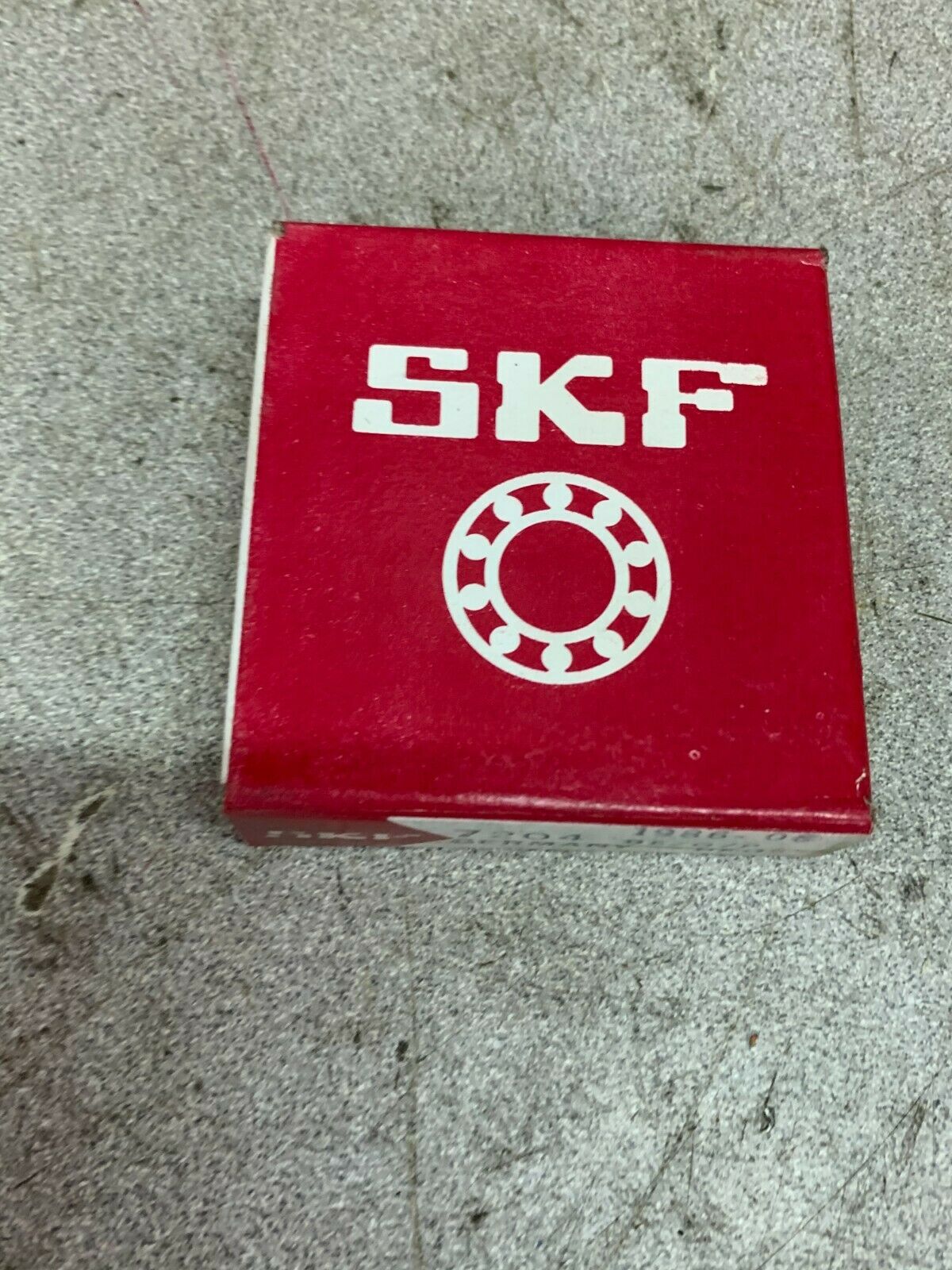 NEW IN BOX SKF ANGULAR CONTACT BEARING 7204