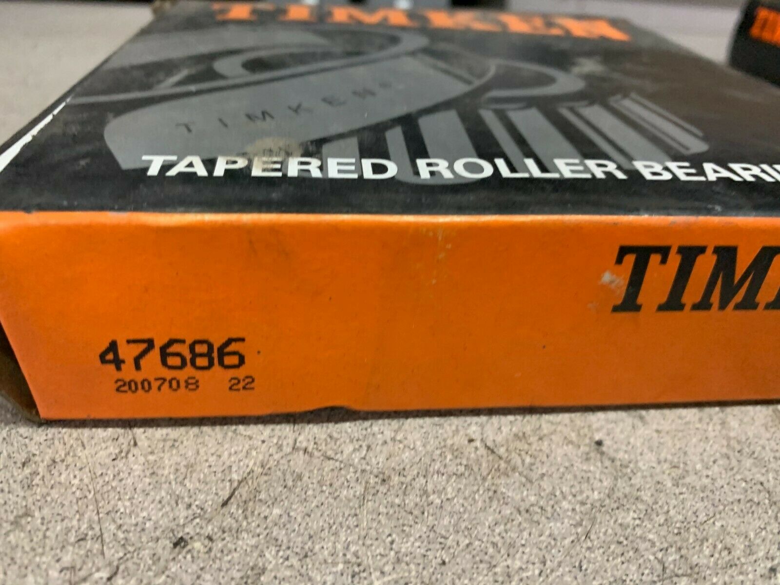 NEW IN BOX TIMKEN ROLLER BEARING 47686