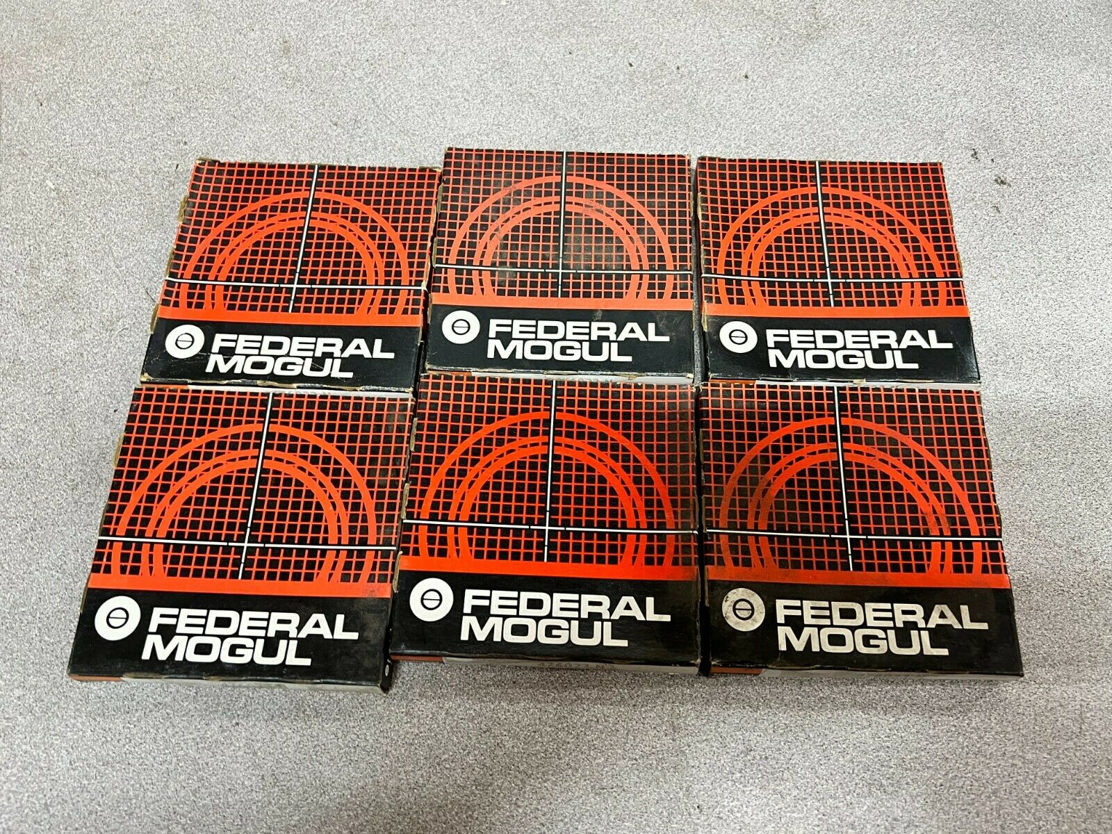 LOT OF 6 NEW IN BOX FEDERAL MOGUL OILSEAL 476023-N