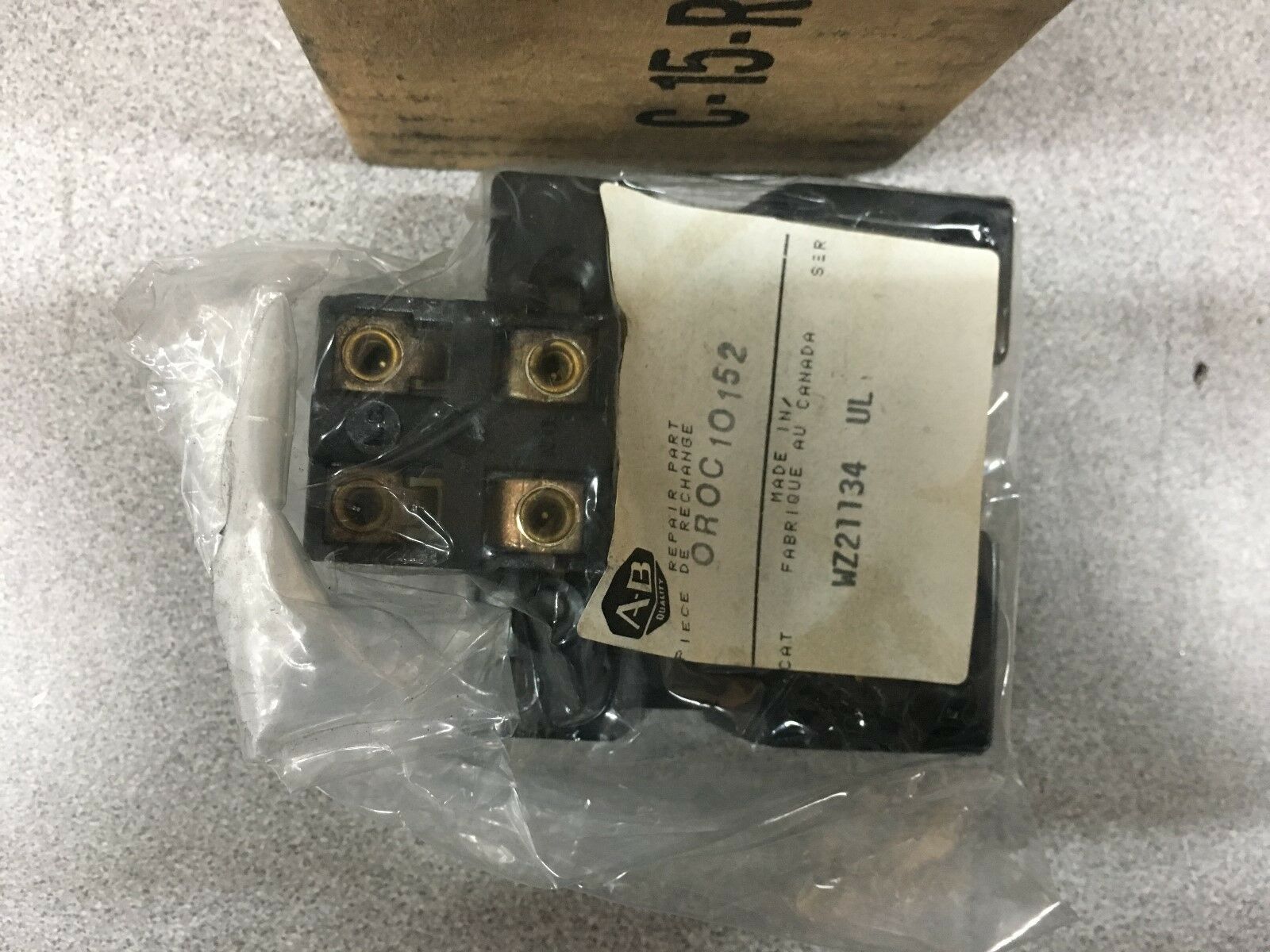 NEW IN BOX ALLEN BRADLEY REPAIR PART 0R0C10152