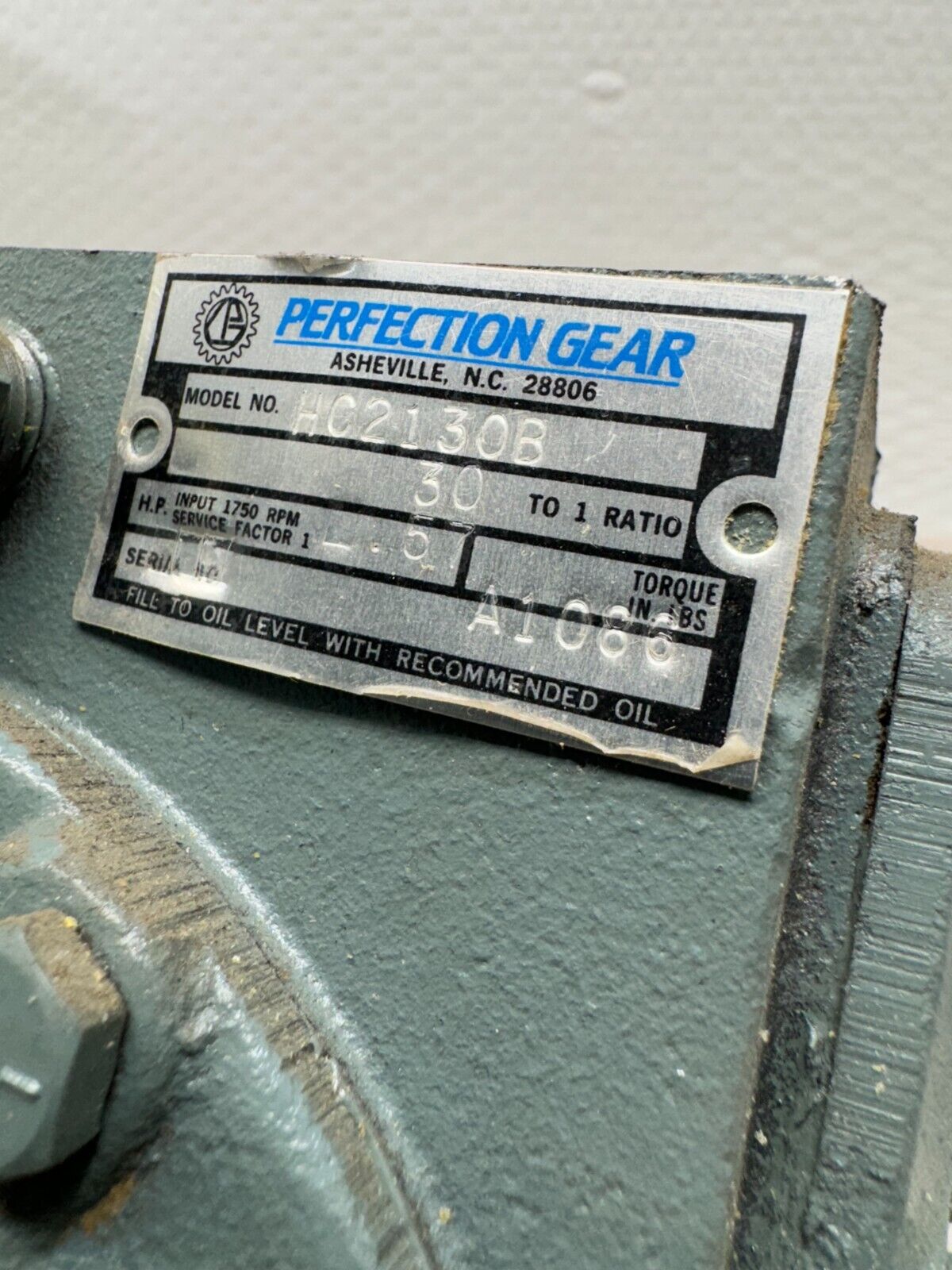 NEW NO BOX PERFECTION GEAR 301 RATIO SPEED REDUCER HC2130B