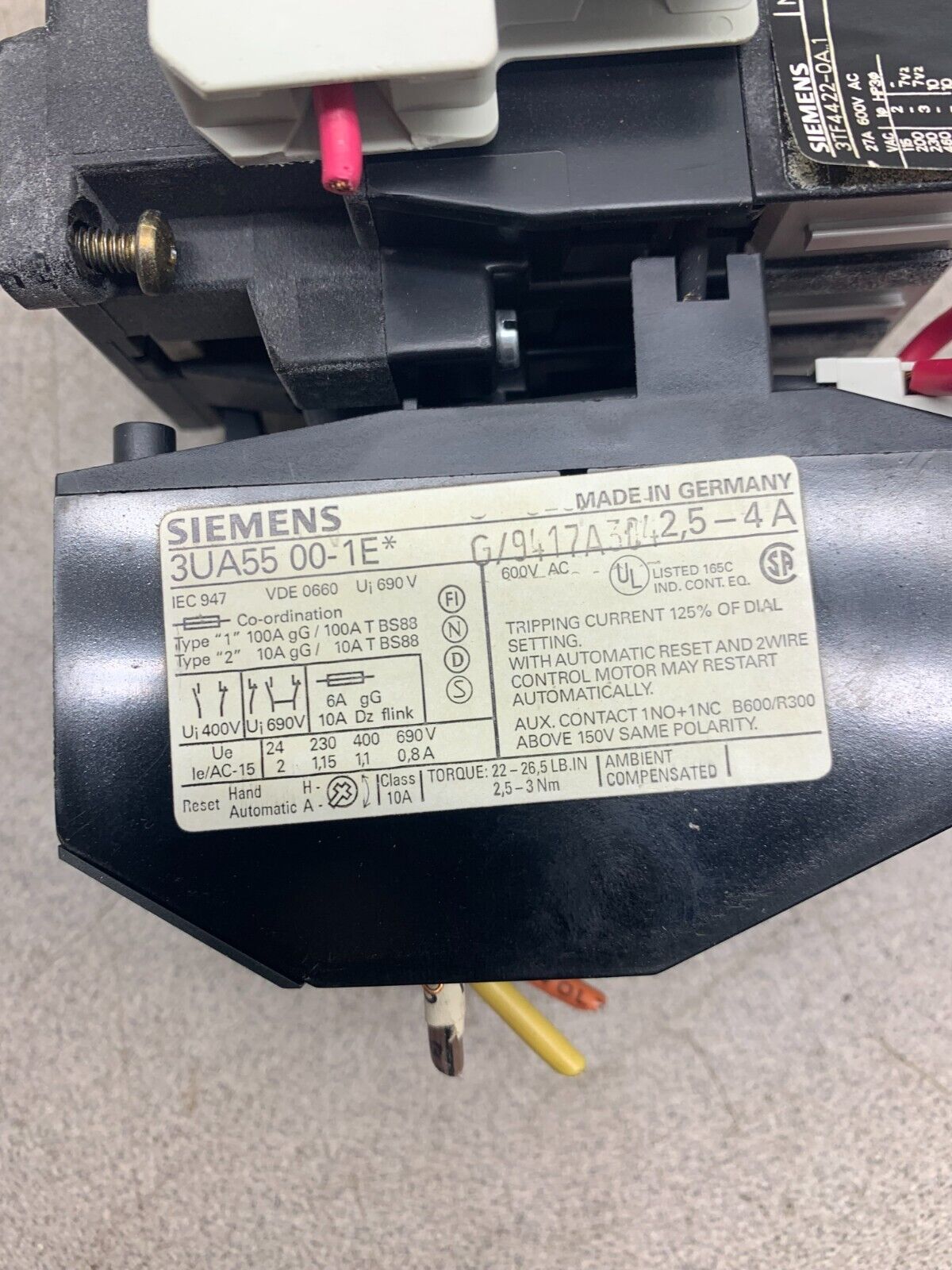 SIEMENS 3TF44 SIZE 1 STARTER 110/120V. COIL WITH 3UA55 00-1E RELAY 3TF4422-0A1