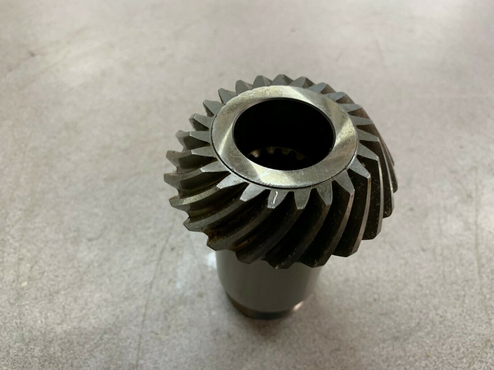 NEW NO BOX 64.75 GEAR 1992719.0