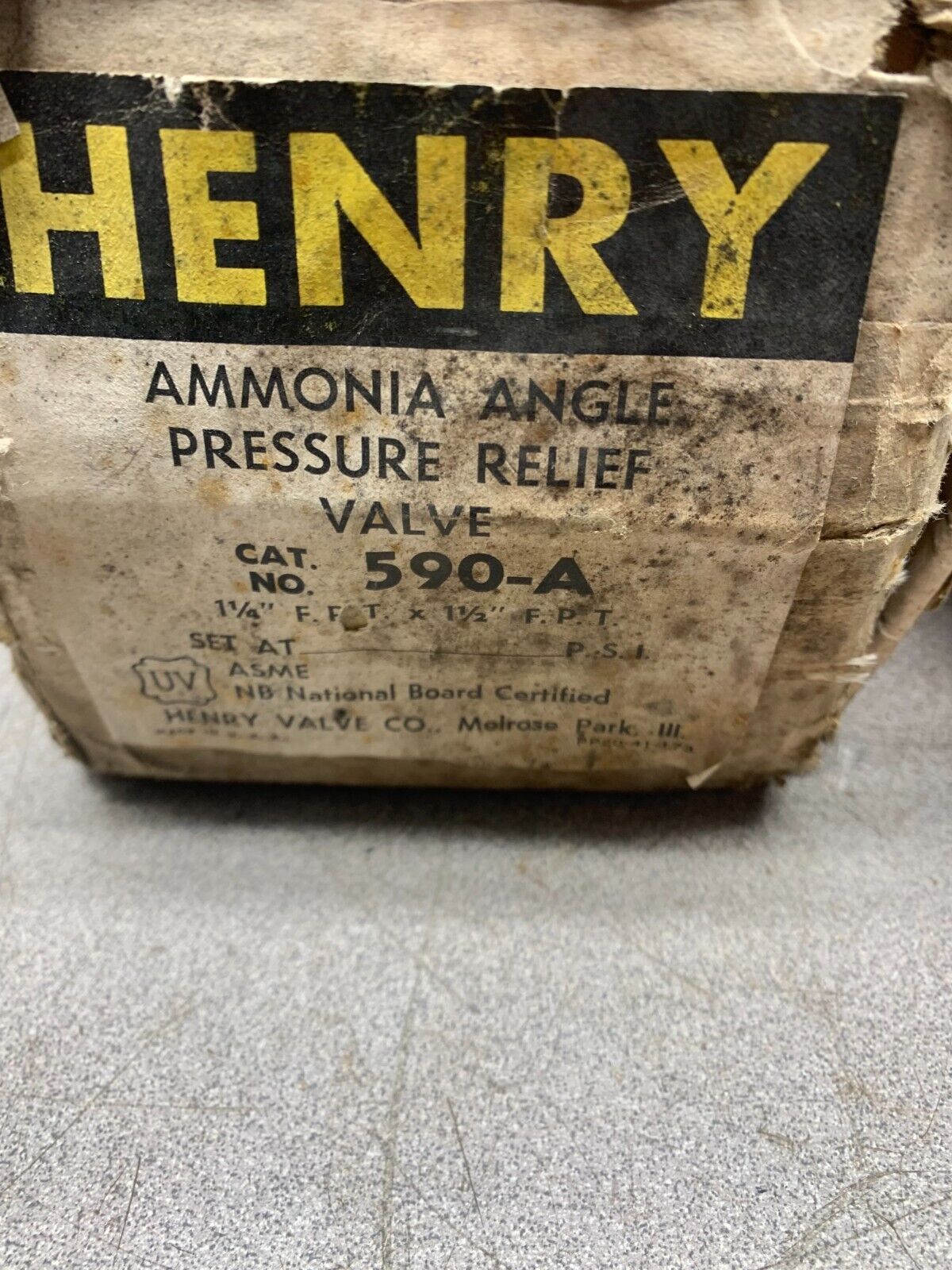 NEW HENRY 1-1/4" F.P.T X 1-1/2" F.P.T AMMONIA ANGLE PRESSURE RELIEF VALVE 590-A