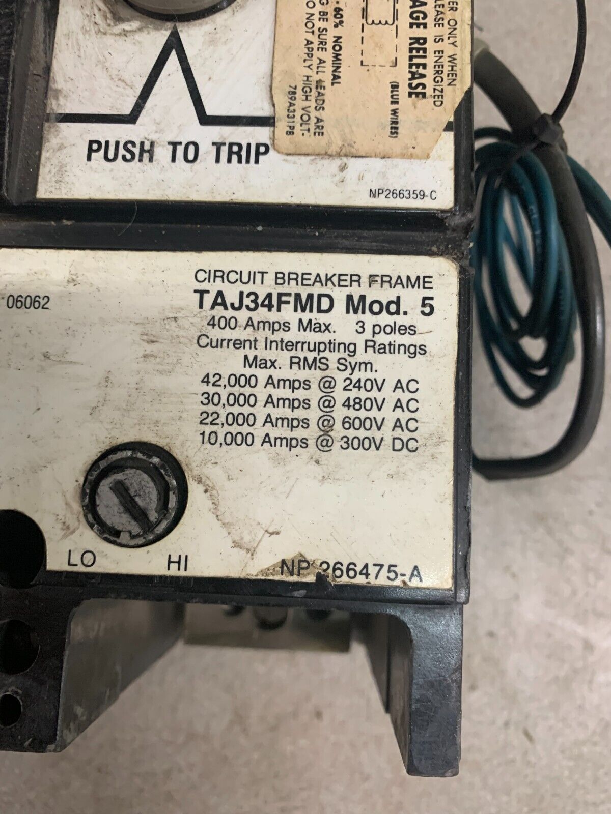 USED GENERAL ELECTRIC 3 POLE 400AMP FRAME BREAKER WITH 100AMP TRIP TAJ34FMD