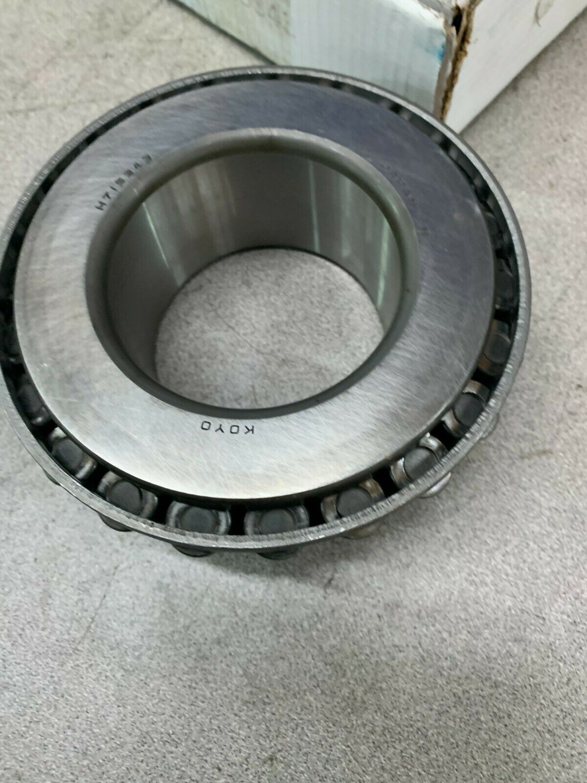 NEW IN BOX KOYO TAPERED ROLLER CONE BEARING H715343