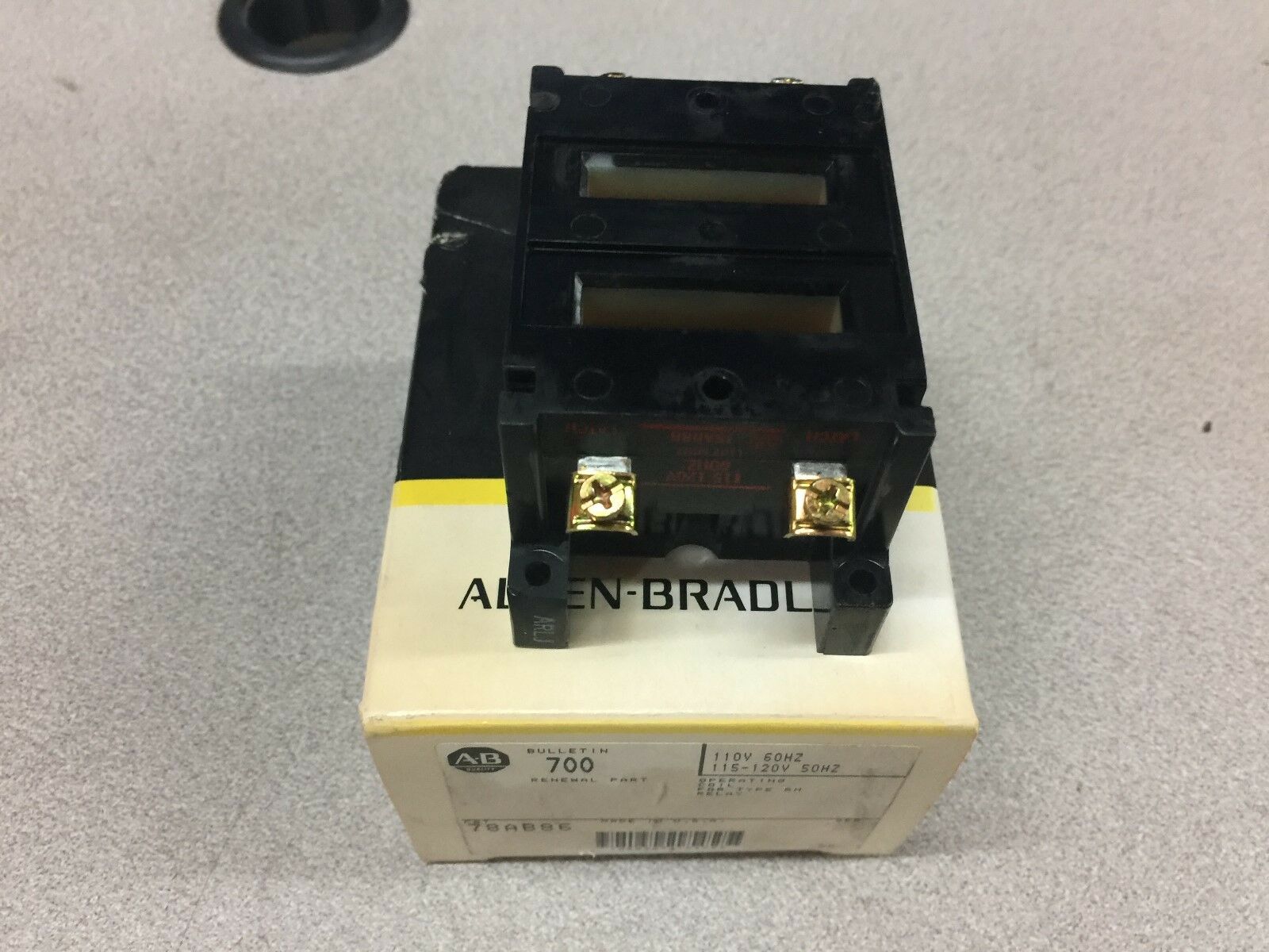 NEW IN BOX ALLEN BRADLEY 110V COIL 78AB86