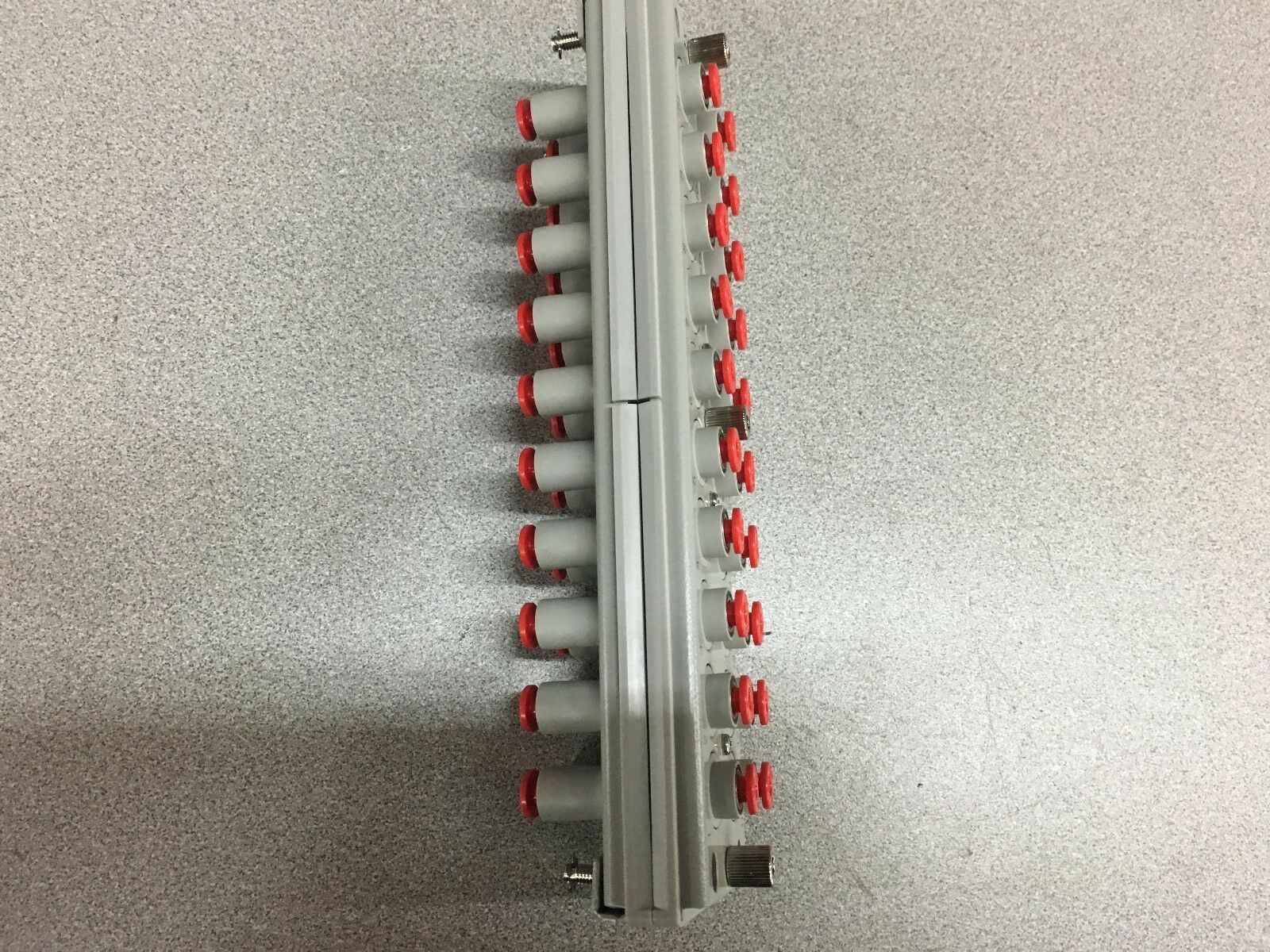 NEW NO BOX SMC LINE CONNECTOR KDM20-03