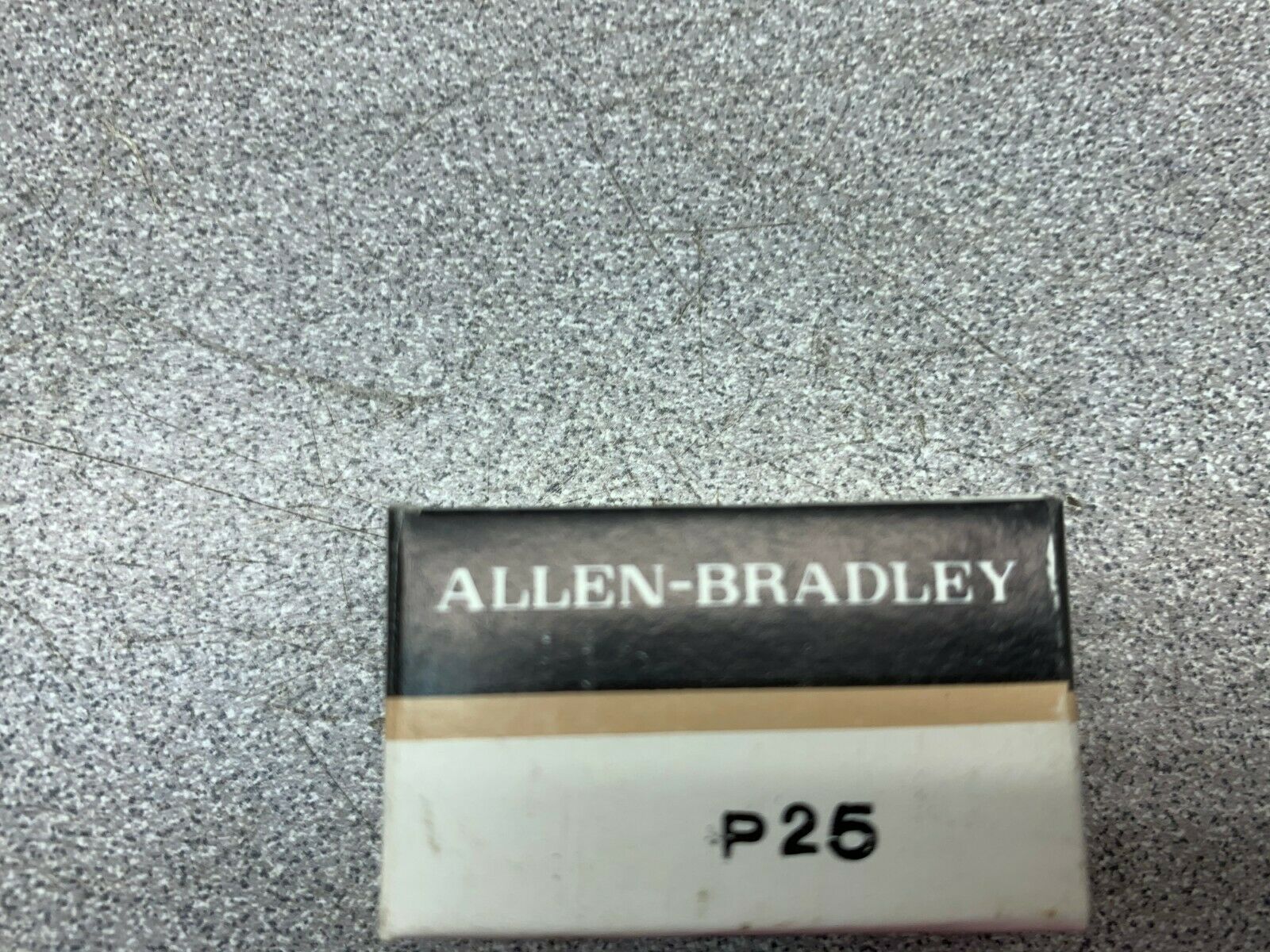 NEW IN BOX ALLEN BRADLEY HEATER ELEMENT P25