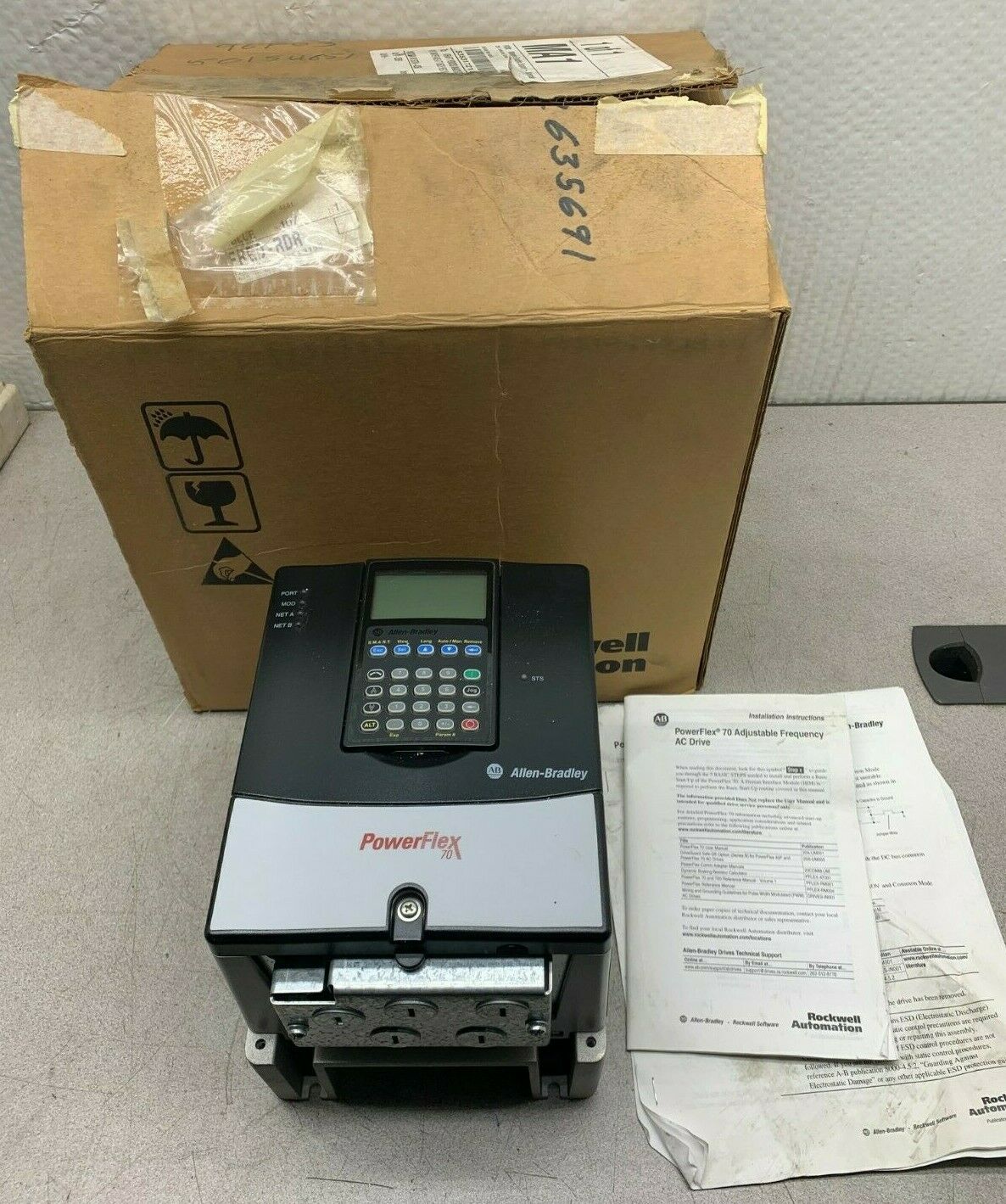 NEW IN BOX ALLEN-BRADLEY 2HP POWERFLEX 70 DRIVE 20AD3P4A3AYNACC0