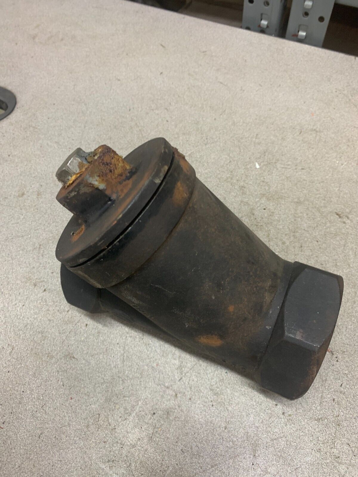 NEW NO BOX SPENCE/SST 2-1/2" Y-STRAINER 300