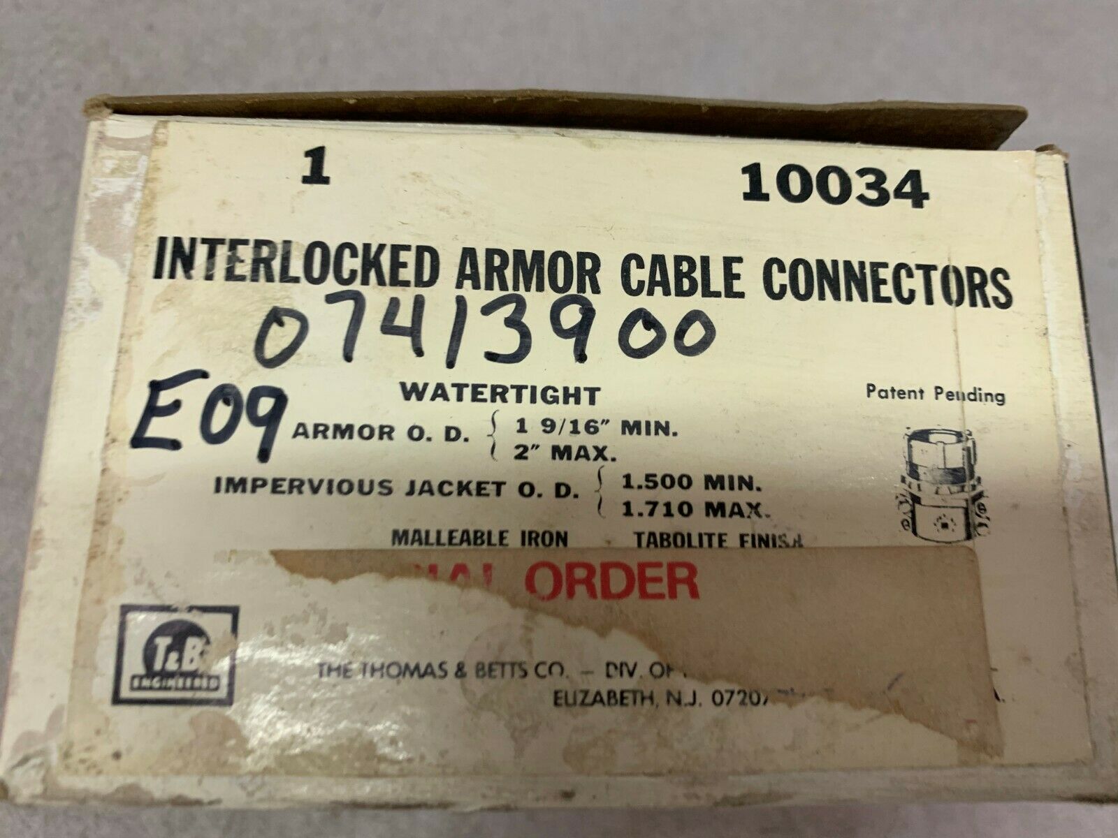 NEW IN BOX T&B CONNECTOR 10034