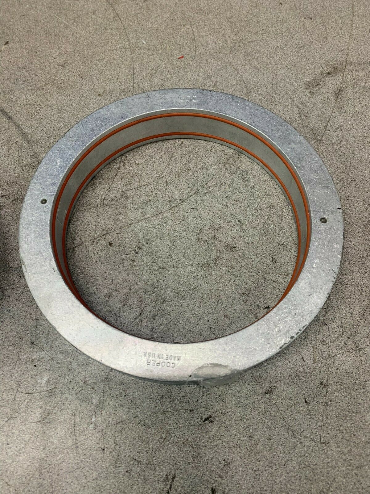 NEW NO BOX COOPER BEARING RING 600