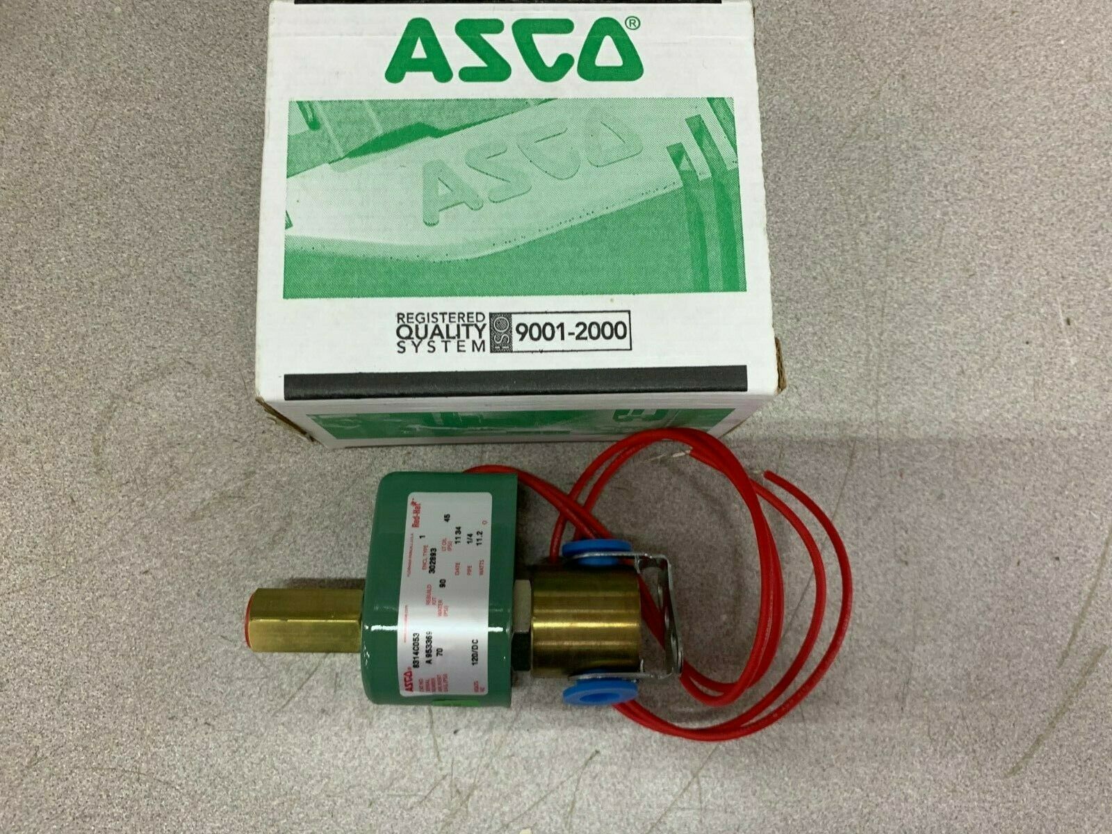 NEW IN BOX ASCO 1/4" SOLENOID VALVE 8314C053