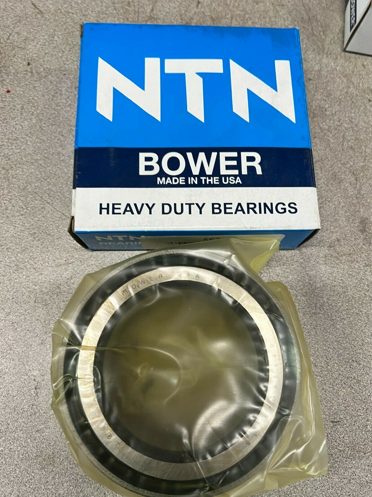 NEW IN BOX NTN ROLLER BEARING 567