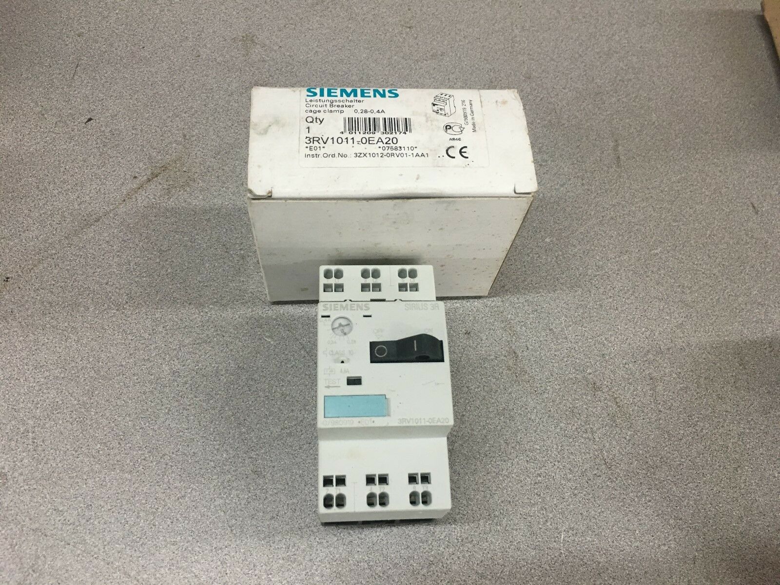 NEW IN BOX SIEMENS CIRCUIT BREAKER 3RV1011-0EA20