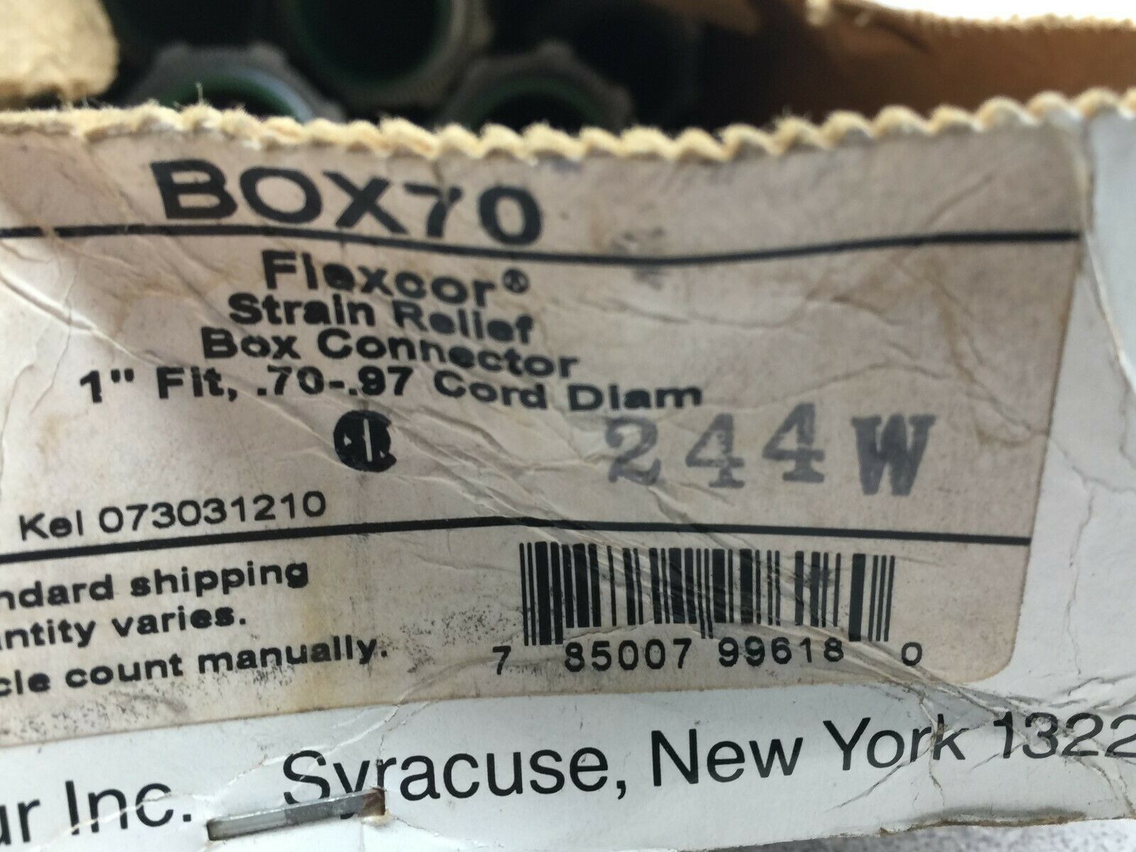 NEW NO BOX FLEXCOR 1"STAIN RELIEF BOX CONNECTOR .70-.97CORD DIAM. 073031210