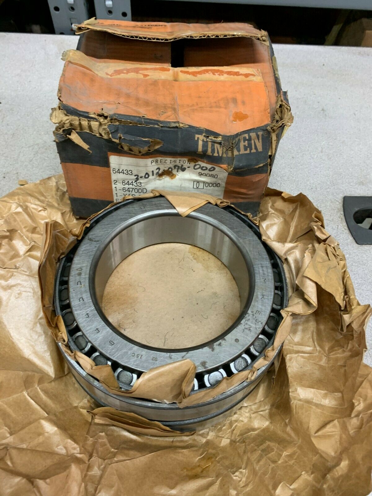 NEW TIMKEN DOUBLE BEARING ASSEMBLY 64433 90080 WITH 64433 & 64700D & X1S-64433