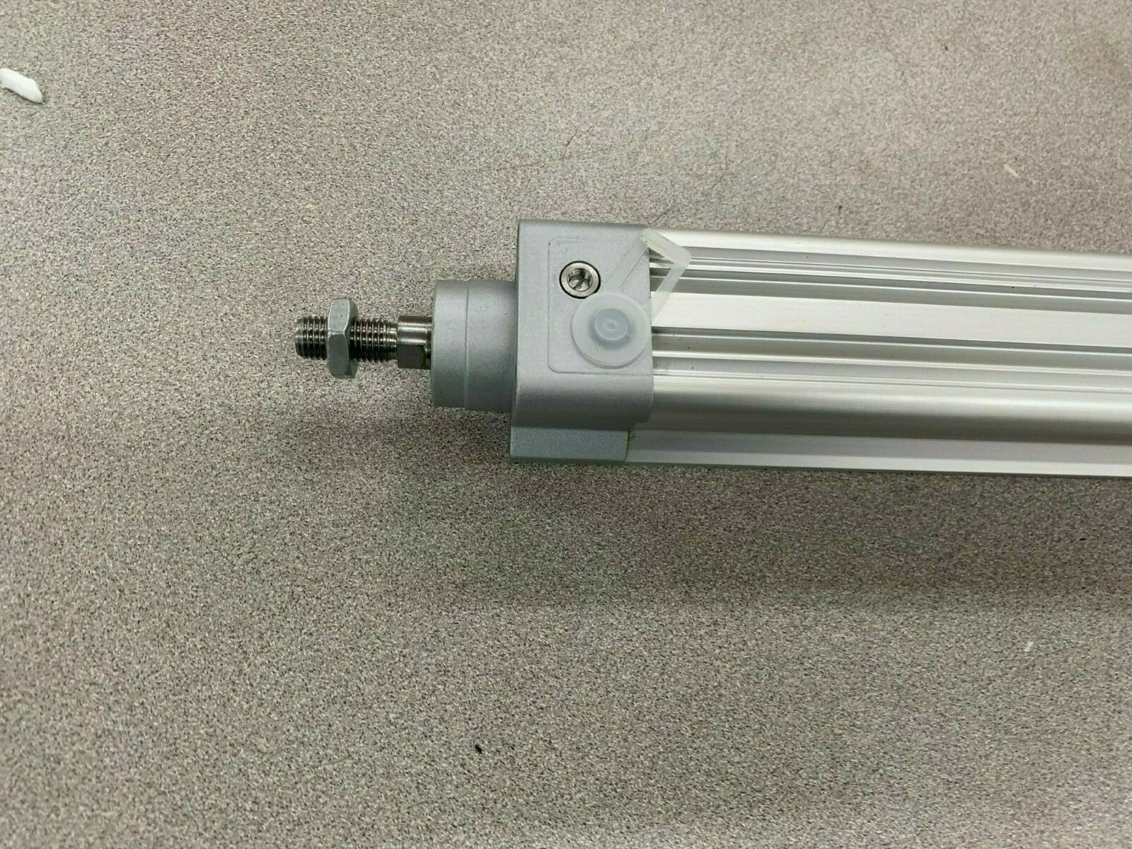 NEW NO BOX FESTO PNEUMATIC CYLINDER DSBC-32-500-PPVA-N3