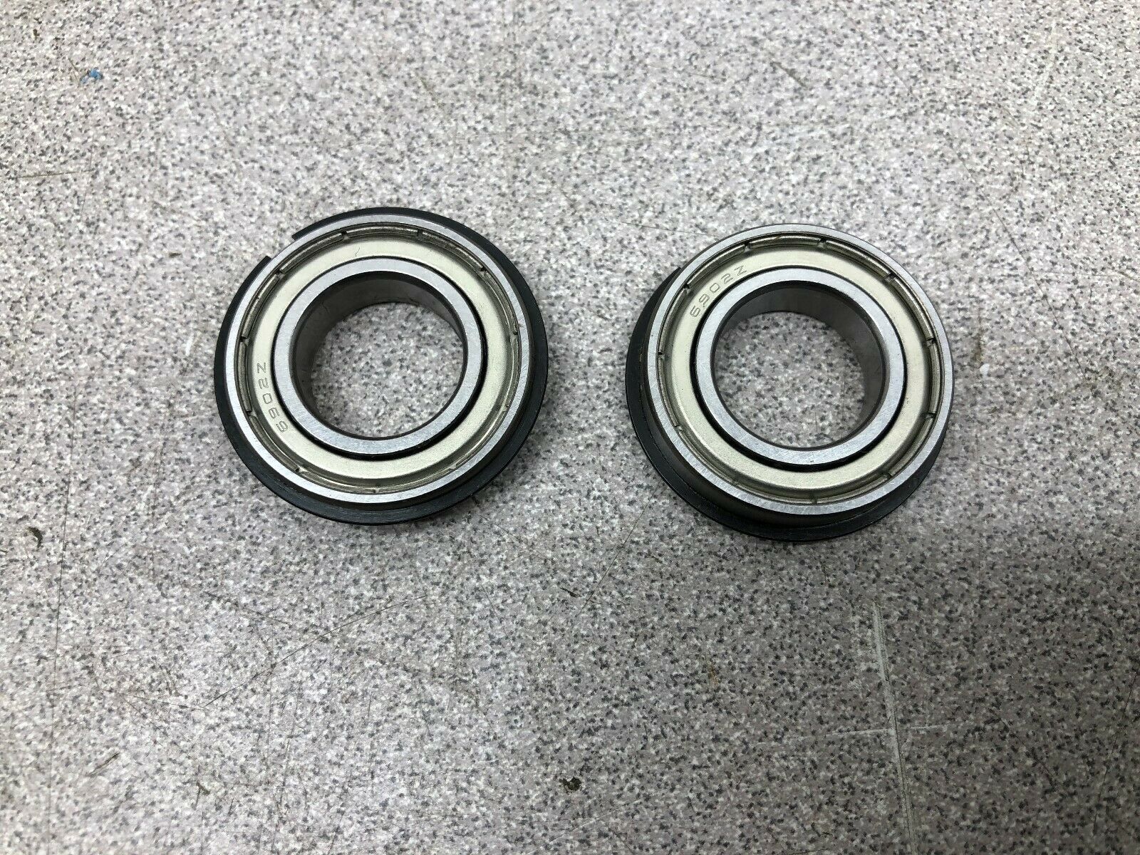 NEW NO BOX (LOT OF 2) BEARINGS MR6902-ZZNR