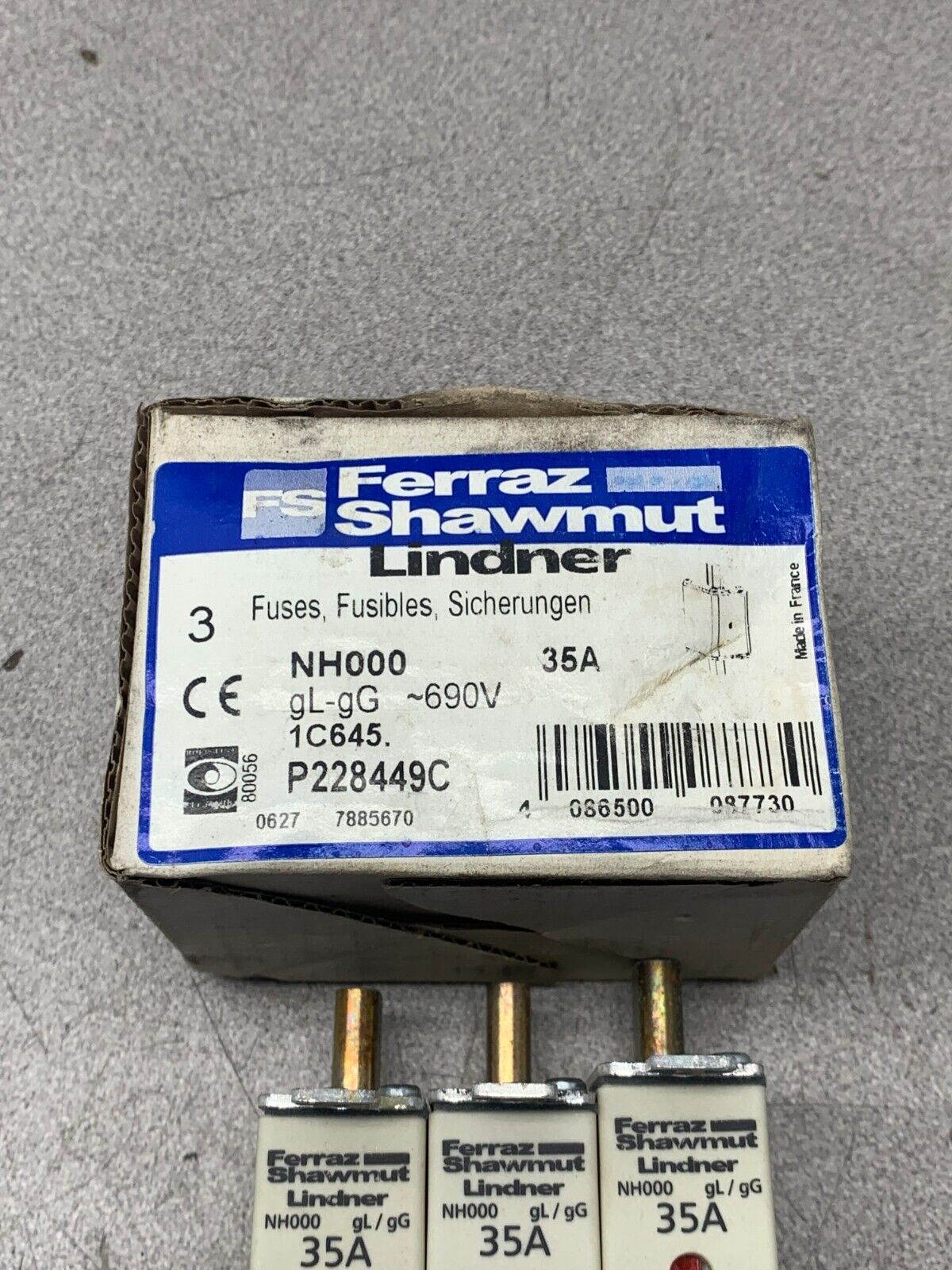 NEW BOX OF 3 FERRAZ SHAWMUT LINDER 35AMP FUSES NH000 35A 690V.