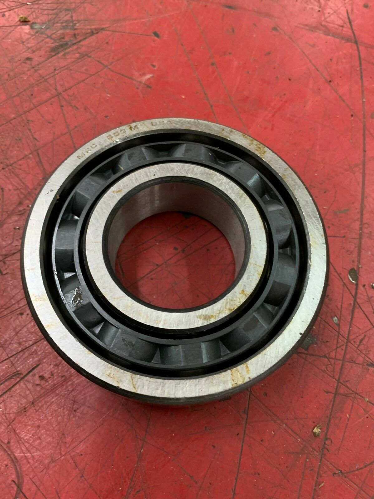 NEW IN BOX MRC ROLLER BEARING 303M