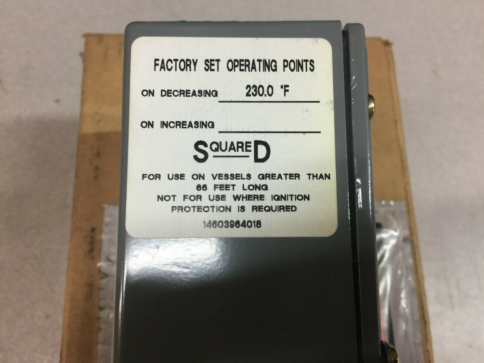 NEW IN BOX SQUARE D 230 DEG F DECREASING TEMPERATURE SWITCH 9025GXW-4