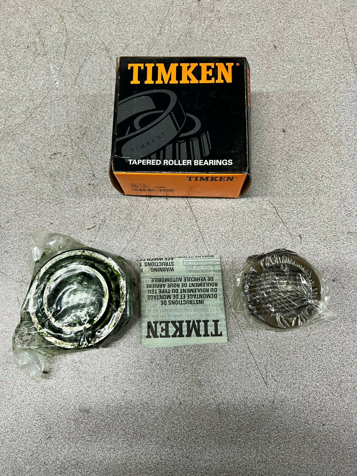 NEW IN BOX TIMKEN ROLLER BEARING WITH RACE AND COLLAR SET 9 U298-90011-K426897