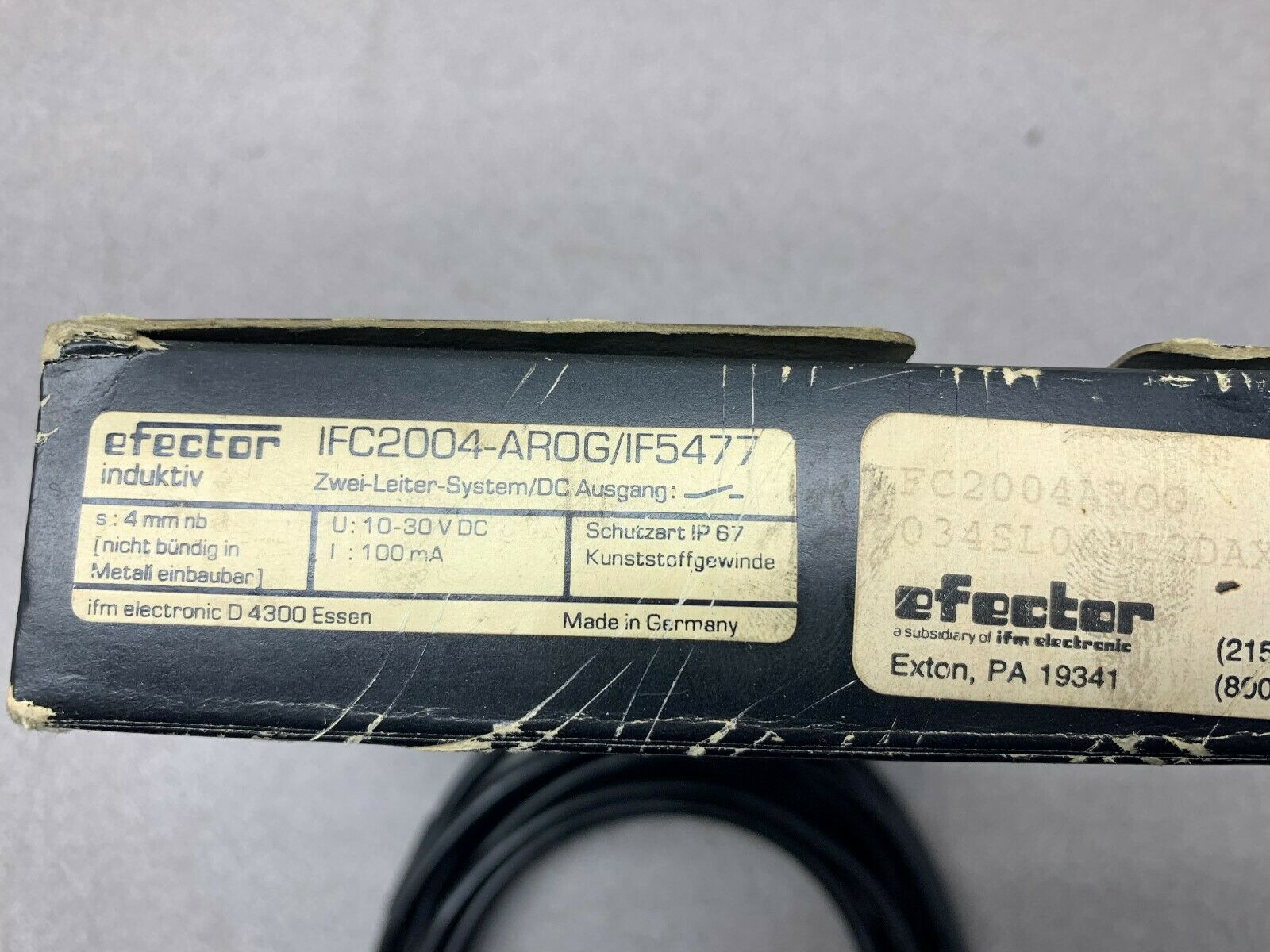 NEW IN BOX EFECTOR SWITCH IFC2004-AR0G-IF5477