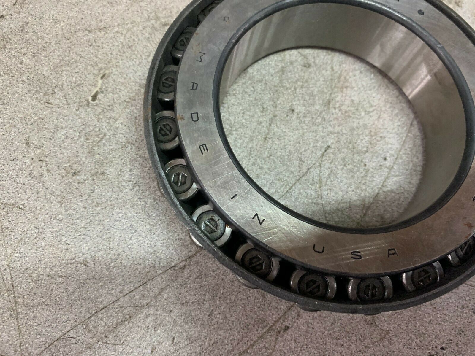 NEW IN BOX TIMKEN ROLLER BEARING 69354