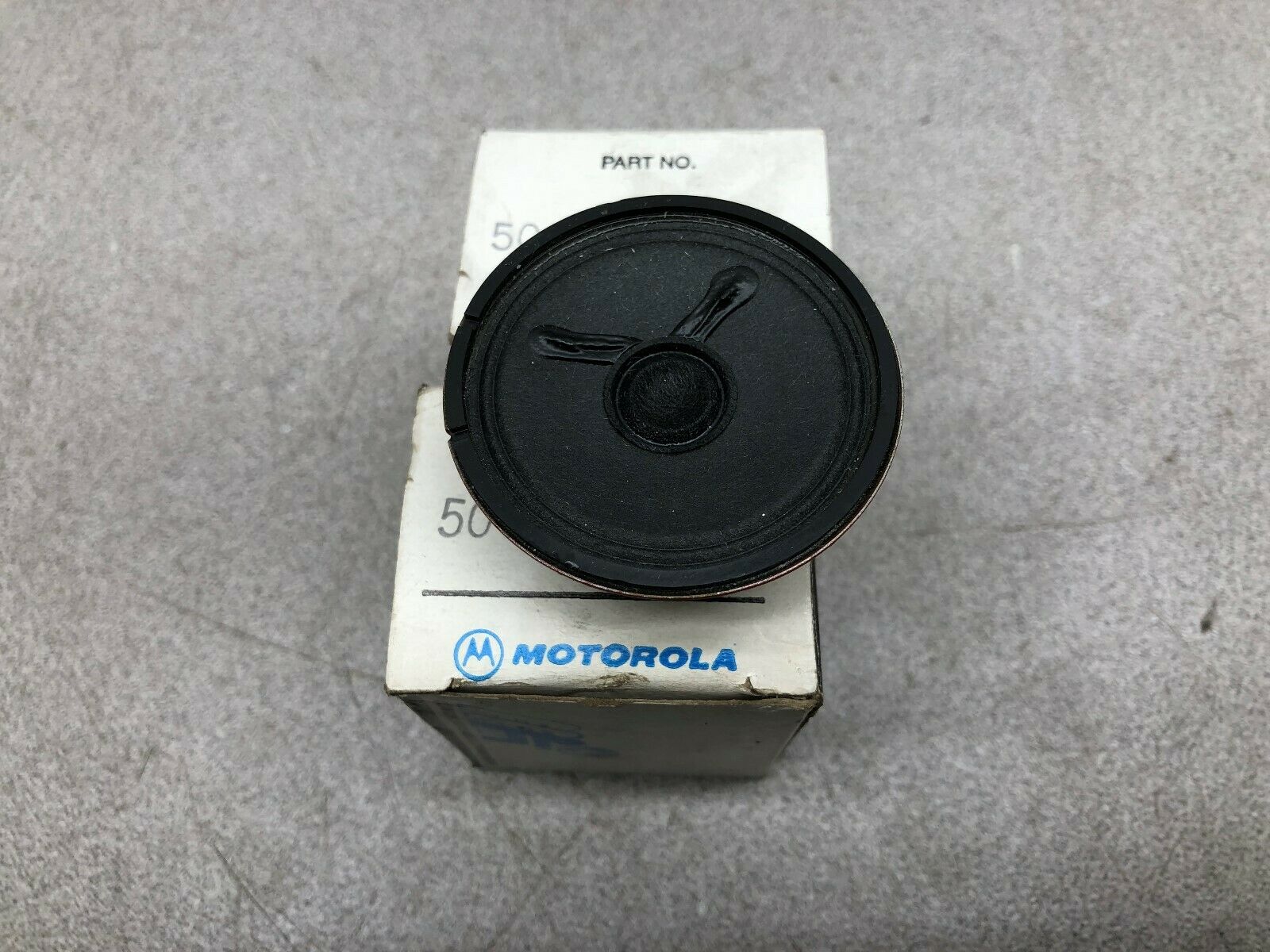 NEW IN BOX (LOT OF 2) MOTOROLA SPEAKER 50-5181E02