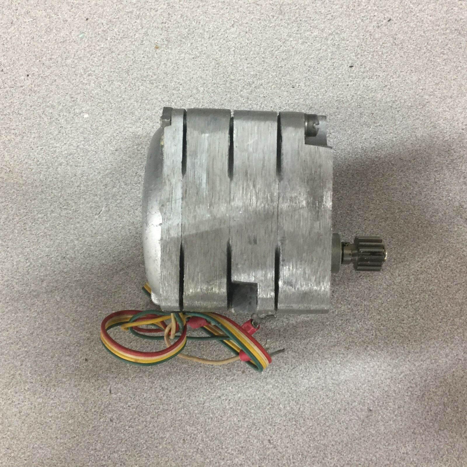 NEW NO BOX HONEYWELL SERVO MOTOR 365754-10