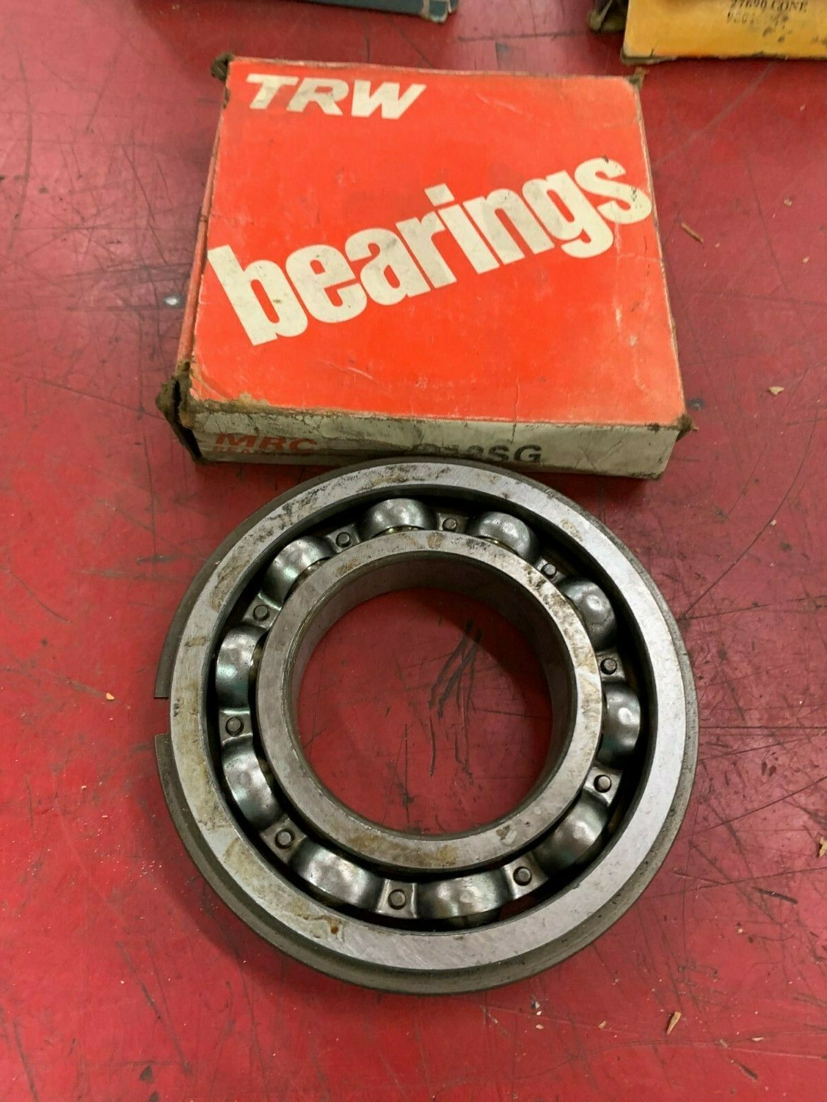 NEW IN BOX MRC ROLLER BEARING 213SG