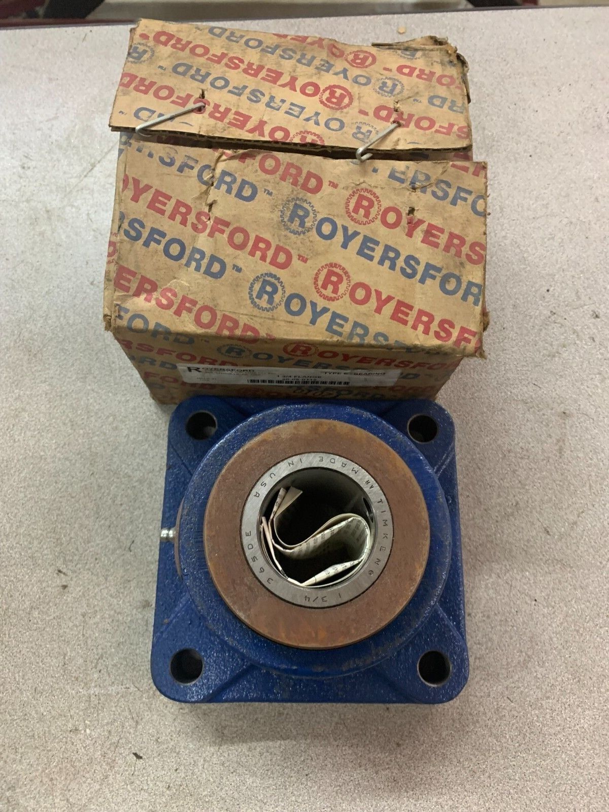 NEW IN BOX ROYERSFORD 4-BOLT TYPE-E FLANGE BEARING 1-3/4" BORE 20-05-0112