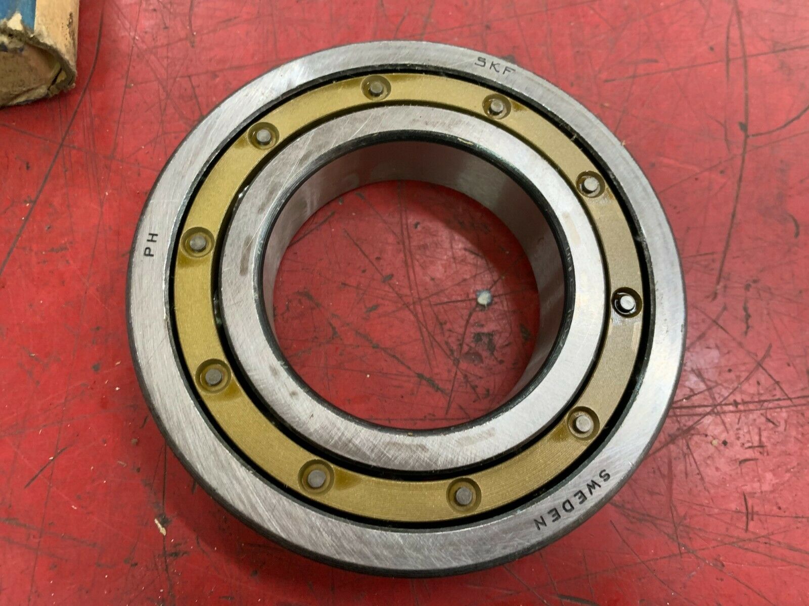 NEW IN BOX SKF BALL BEARING 6213