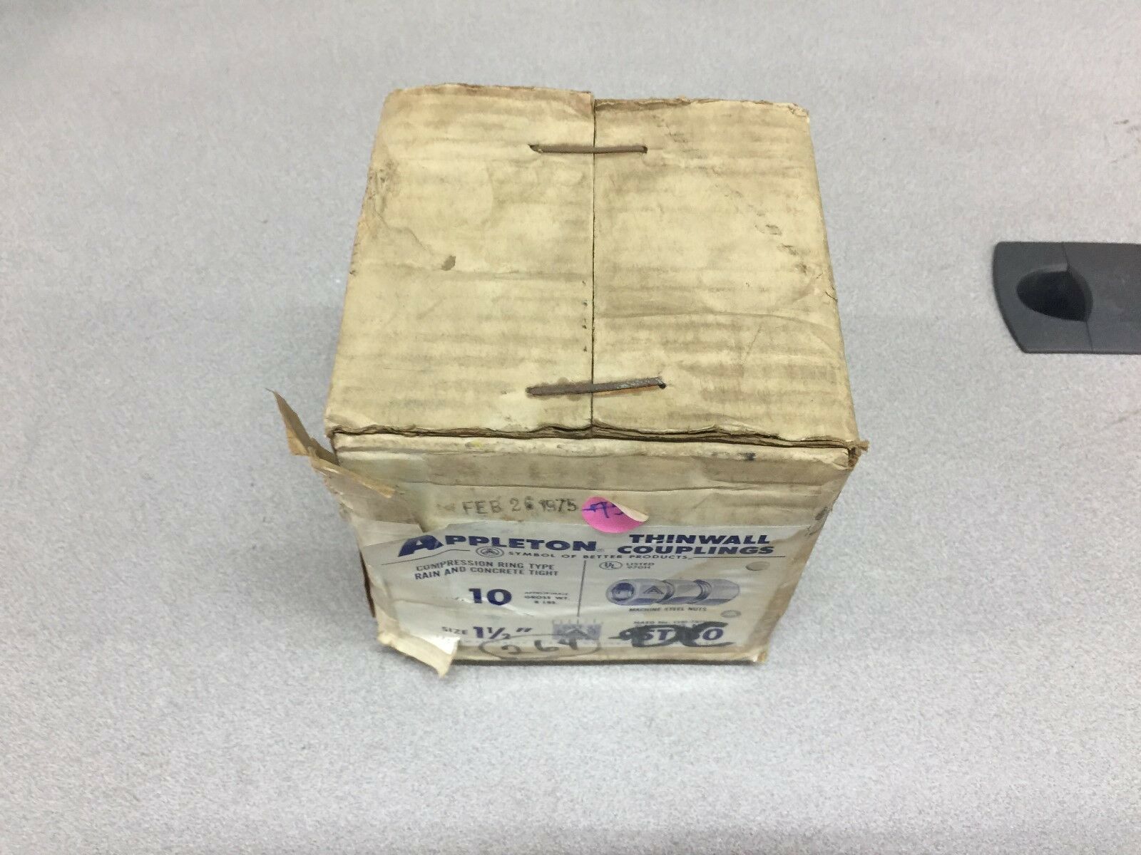 NEW IN BOX OF 10 APPLETON THINWALL 1-1/2 COUPLINGS 95T150