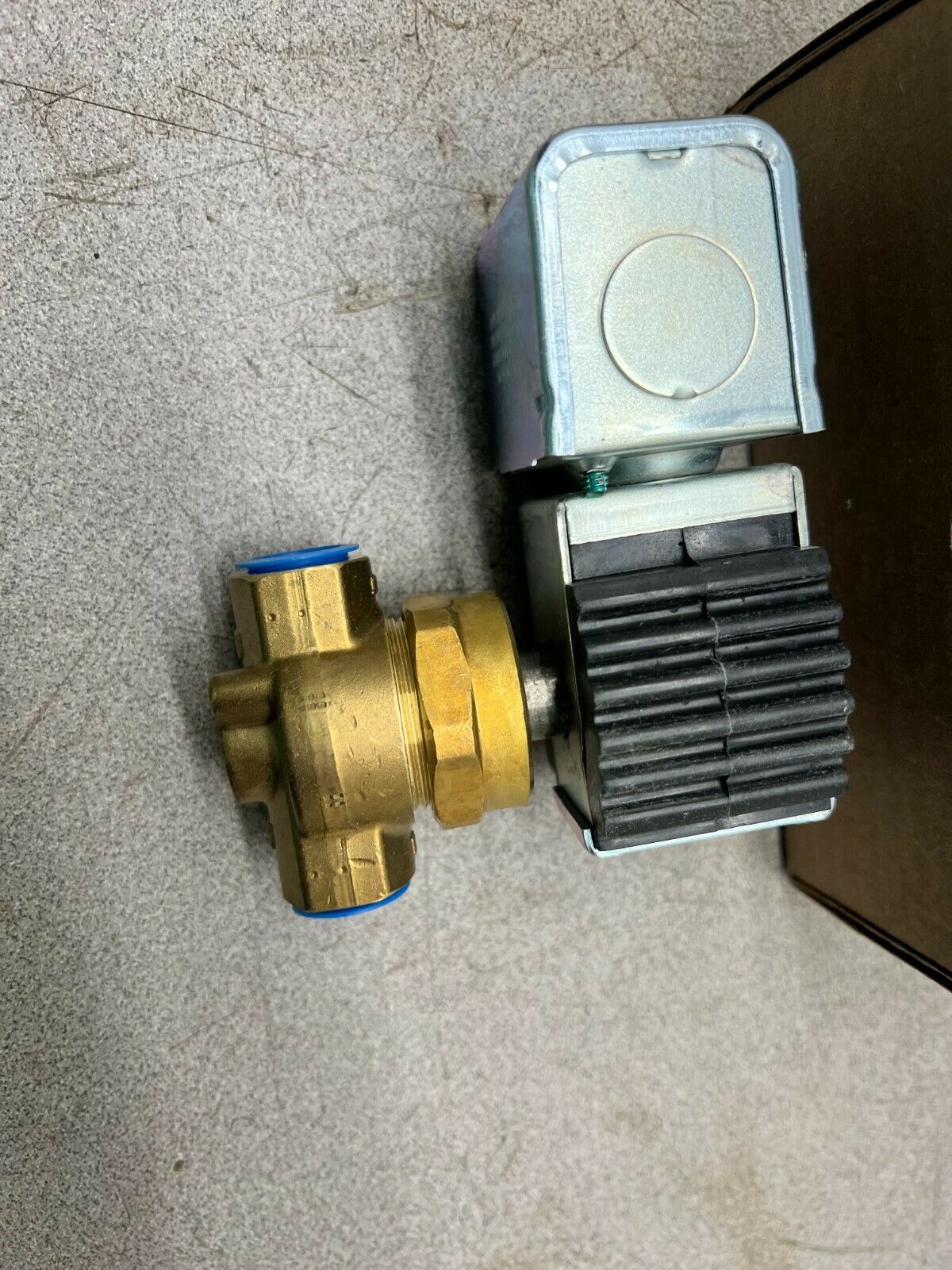 NEW IN BOX DEMA 453P.4 VALVE 453P