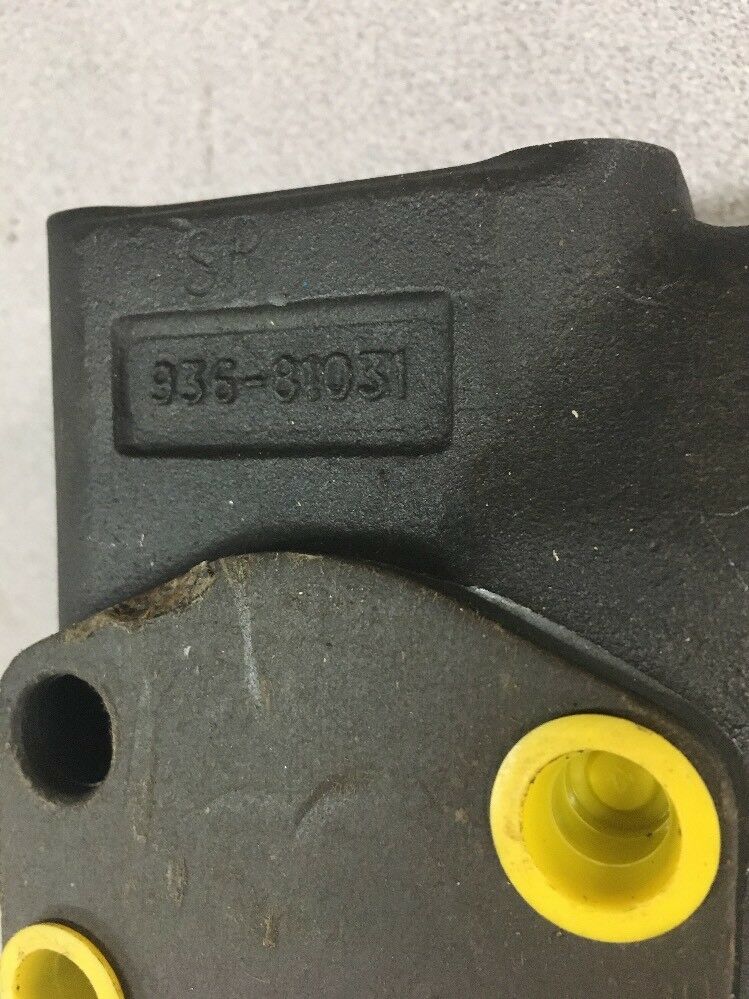 NEW NO BOX DENISON VALVE 936-81031