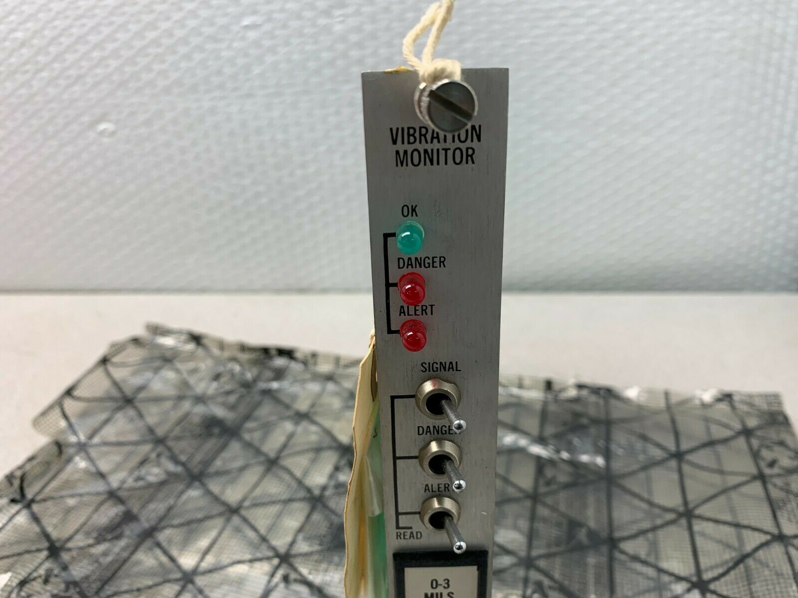 NEW NO BOX BENTLY NEVADA 150767-01 VIBRATION MONITOR PWA 24717-01T